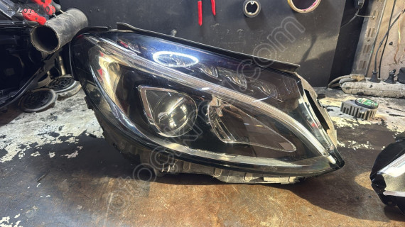 MERCEDES C SERİ W205 TEK MERCEK SAĞ FAR