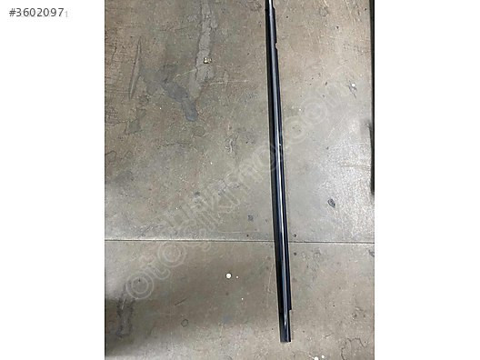 TOYOTA AVENSIS CAM KENAR ÇITASI