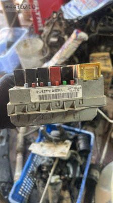 2008 FİAT DOBLO ÇIKMA ORJİNAL SİGORTA TABLASI