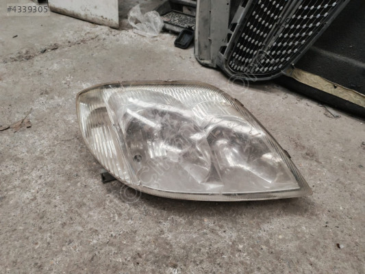 2007 TOYOTA COROLLA SEDAN SAĞ FAR