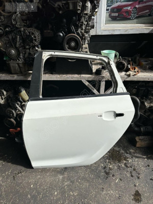 ASTRA J SOL ARKA KAPI CAMURLUK CAM KRİKO KOL
