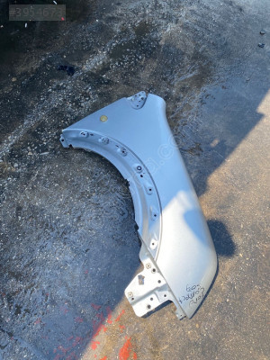 FORD CONNECTT SAĞ ÖN ÇAMURLUK