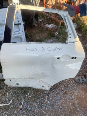 RENAULT CAPTUR SOL ARKA KAPI