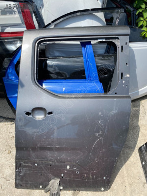OPEL COMBO E SOL ARKA KAPI ( SÜRGÜLÜ KAPI )