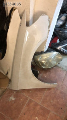 AUDİ A3 HB ORJİNAL ÇIKMA SAĞ ÇAMURLUK