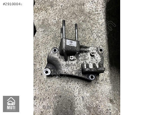 Fiat Doblo 1.3 Multijet Motor Bağlantı Braketi 55221395