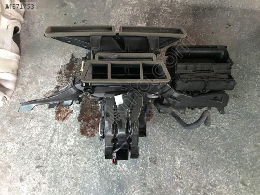 VOLKSWAGEN PASSAT 2019 2024 KALORİFER KAZANI 1.5TSİ 5WB816002AB