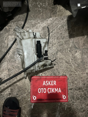 Mokka silecek su deposu