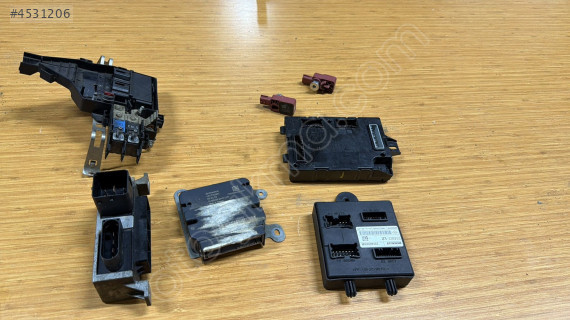 2018-23 MODEL DACIA DUSTER ORJ ÇIKMA BEYİN SETİ