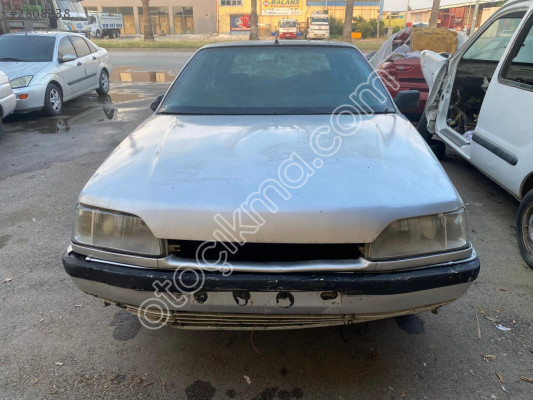 RENAULT 25 DEPO KAPAĞI ORJİNAL ÇIKMA TEMİZ