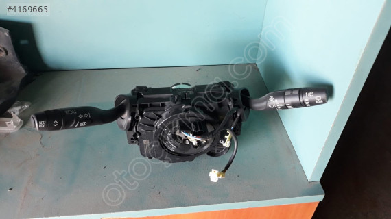 OPEL CROSSLAND SİNYAL KOLU