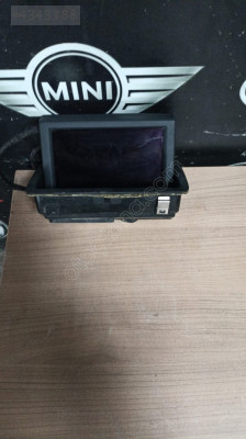 8X0857273 B AUDİ A1 MULTİMEDYA EKRANKASA KOMPLE SET