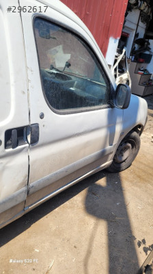 Peugeot partner 2 sağ ön kapı