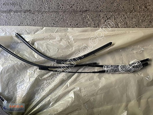 3G1955410 VW PASSAT B8 SAĞ SİLECEK KOLU ORİJİNAL ÇIKMA