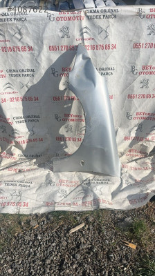 PEUGEOT 206 SOL ÖN ÇAMURLUK ORİJİNAL ÇIKMA YEDEK PARÇA