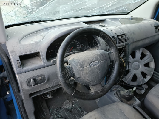 Ford connet göğüs torpido