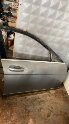 MERCEDES W204 SAĞ ÖN KAPI