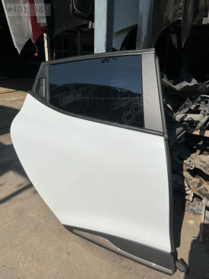RENAULT CLİO 4 SAĞ ARKA KAPI HATASIZ DOLU