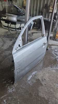 Ford mondeo 2005 sol on kapi