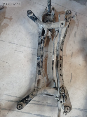 VW PASAT B8 ARKA DİNGİL 3Q0505447B
