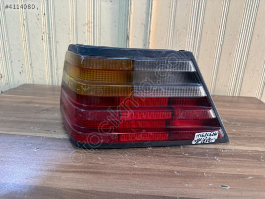 MERCEDES W124 SOL STOP LAMBASI ORJİNAL ÇIKMA