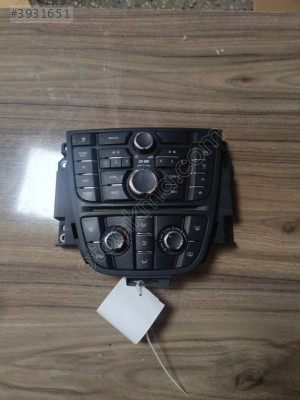 Opel Astra J Radyo CD Klima Kontrol Paneli 13346050 13346092