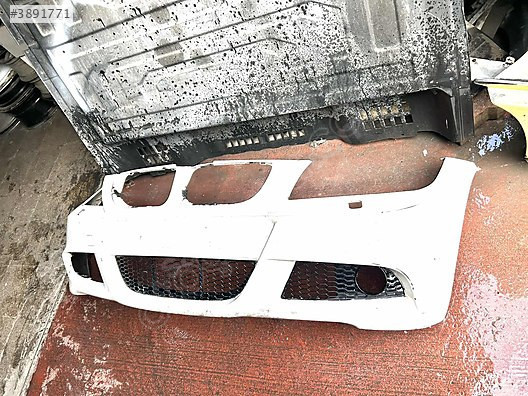 Bmw e90 LCİ M TECH ÖN TAMPON