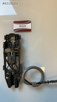 8V0839885 audi a3 2019 sağ ön arka kapı açma kolu braketi