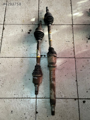 COURİER SAĞ SOL AKS ORJİNALL ÇIKMA PARÇAA