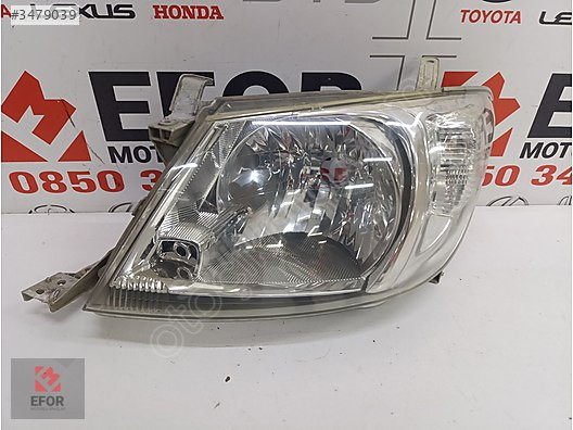 TOYOTA HİLUX SOL FAR ÇIKMA ORİJİNAL PARÇA 2013