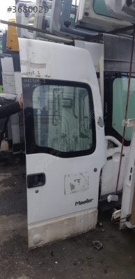 RENAULT MASTER 2 SAĞ ARKA KAPI