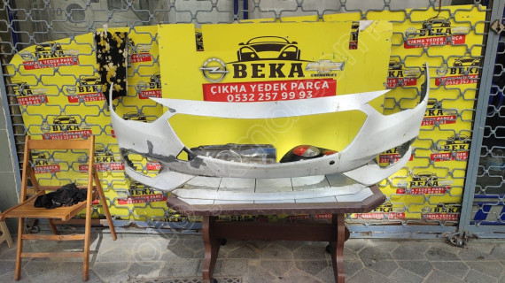 OPEL INSİGNİA B ÖN  TAMPON ÇIKMA  ORJİNAL YEDEK PARÇA