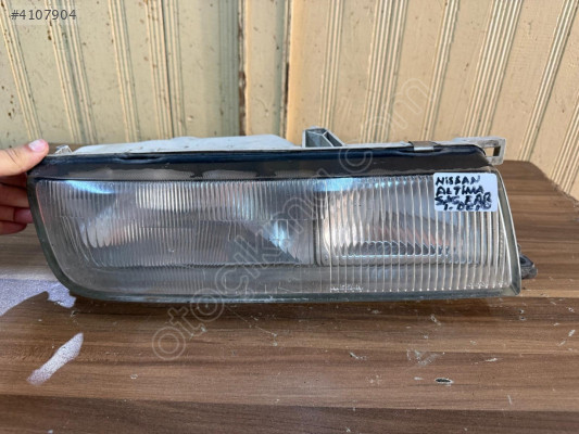 NISSAN ALTIMA SAĞ FAR ORJİNAL ÇIKMA TEMİZ ÜRÜN