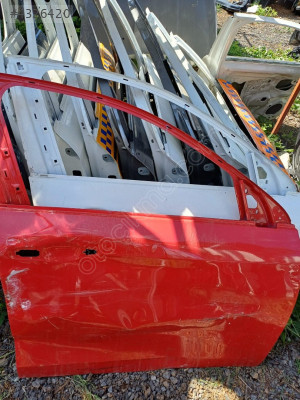 FİAT EGEA SAĞ ÖN KAPI ORJİNAL ÇIKMA UYGUN FİYAT