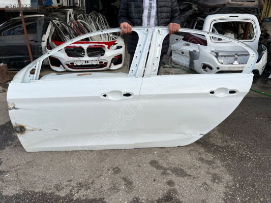 Fiat egea Çıkma arka sol kapı Orjınal