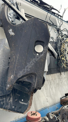 E46 BMW SAĞ ARKA ÇAMURLUK