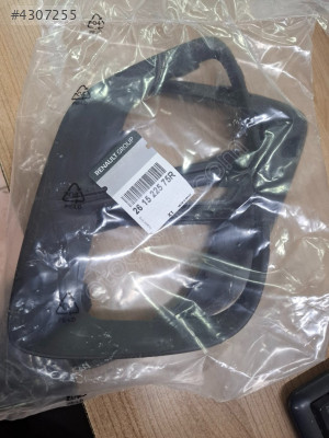 Captur 2 sis çerçeve dış 261522575R