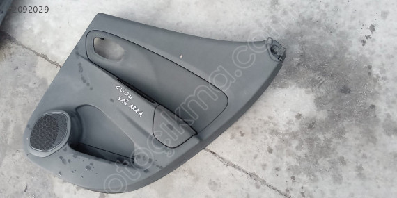 renault clio 4 sağ arka kapı döşemesi  (son fiyat)