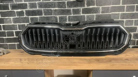 6VA853653 orjinal hatasız 2018-2024 skoda fabia ön panjur