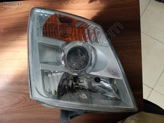 İSİZU D-MAX SAĞ FAR ORJİNAL ÇIKMA