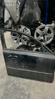 2006-2010 VOLVO S40 SAĞ ÖN KAPI