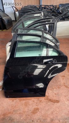 MERCEDES C180 SOL ARKA KAPI