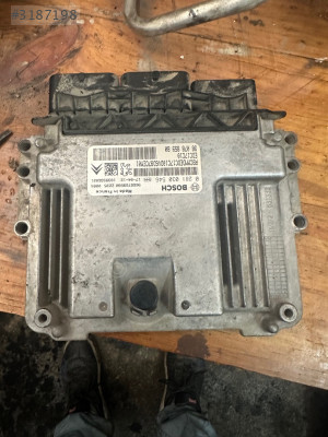 Peugeot 301 motor beyni 2017
