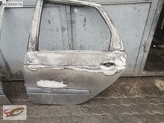 RENAULT SCENİC 1 SOL ARKA KAPI YANIK ORİJİNAL ÇIKMA