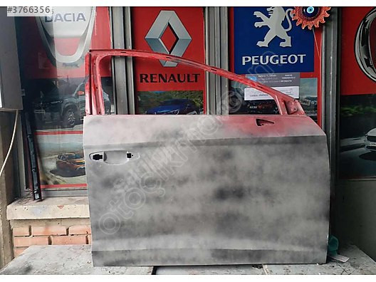 SEAT LEON SAĞ ÖN KAPI