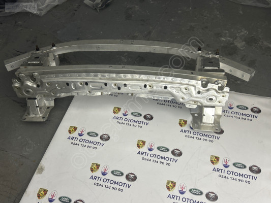 Maserati Gırad Torsmo ön panel