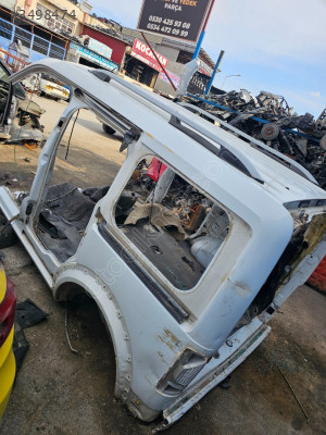 FORD CONNECT SOL ARKA ÇAMURLUK