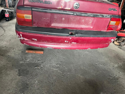 Opel Vectra A kasa arka tampon