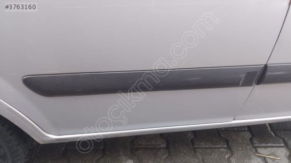 hyundai getz sağ arka kapı bandı