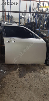 CHRYSLER 300 SAĞ ÖN KAPI ORJİNNAL